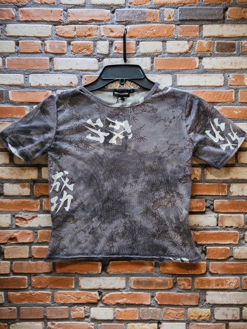 PrettyLittleThing Graphic Top Gray Asian Print Sheer Y2K NWT US 10Y, XXS